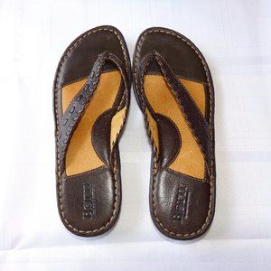 Born brown leather flip flop sandals womens 8